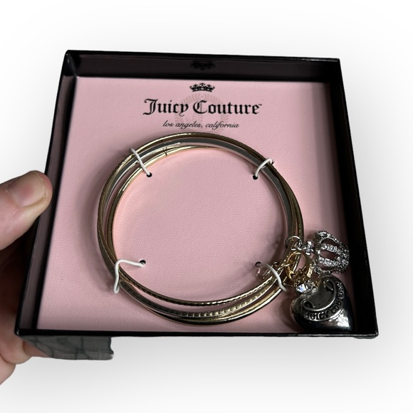NIB Juicy Couture Set of Three Stack of Charm Bracelets Gold/Silver Y2K Wristlet - Picture 2 of 9